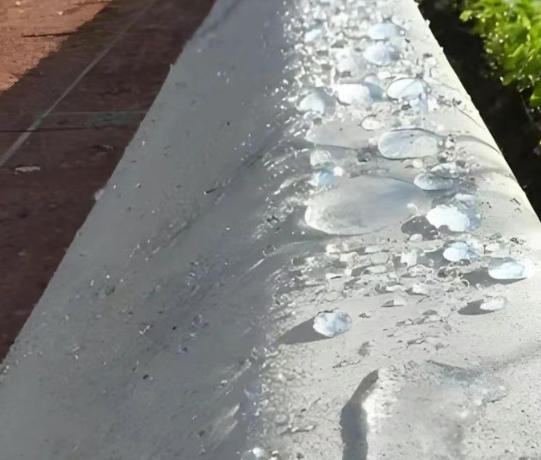 乌兰浩特硅烷浸渍涂料在混凝土保护中的应用